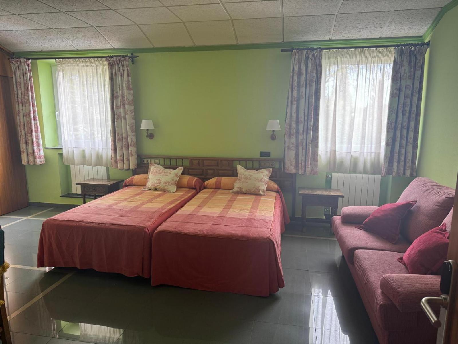 Real Hotel 瓜尔多 外观 照片