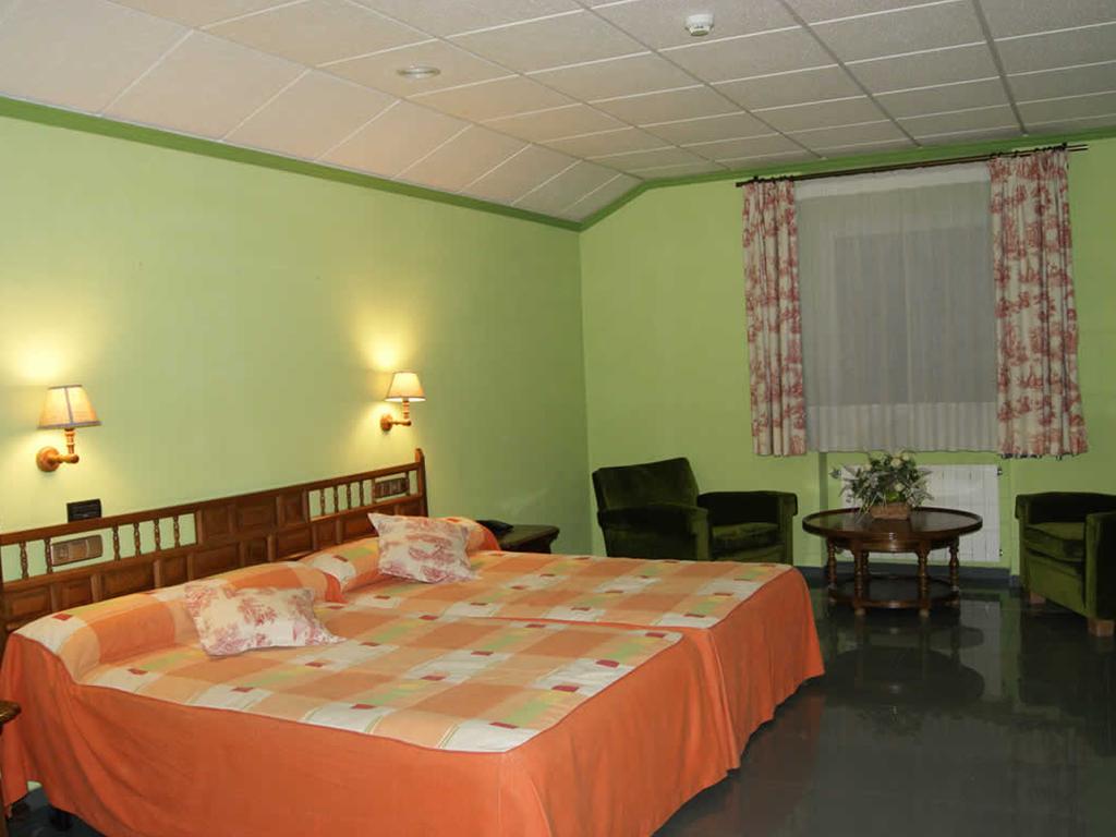 Real Hotel 瓜尔多 外观 照片