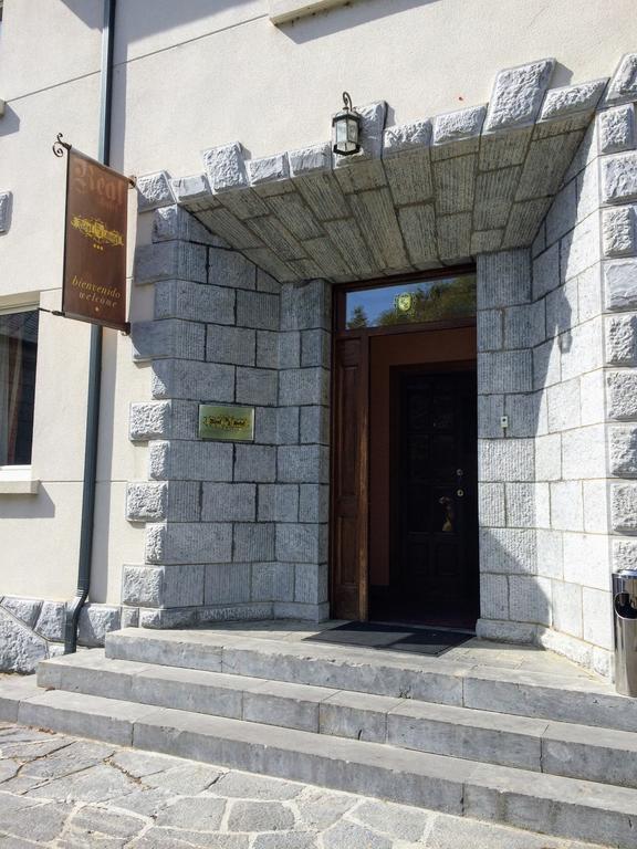 Real Hotel 瓜尔多 外观 照片